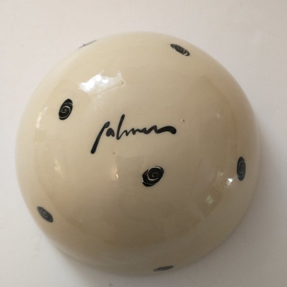 Alison Palmer Pottery Whimsical Black Bird with Heart 7.5 Bowl Signed - Picture 2 of 4